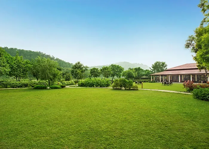 The Riverview Retreat Corbett By Leisure Hotels Garjia